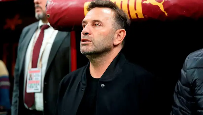 Galatasaray'da Okan Buruk'tan Sürpriz Değişiklik: Yeni Strateji Neler Getiriyor?