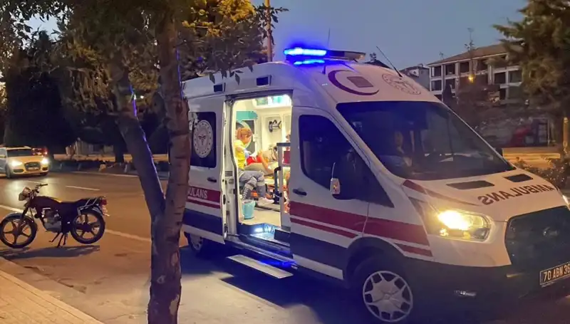 Otomobilin çarptığı motosiklet 70 metre sürüklendi, sürücü kayıplara karıştı!