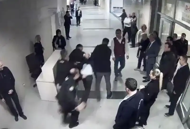 Savcı, Kadın Hakimi Vurmuştu: Saldırı Anı Kameralara Yansıdı!
