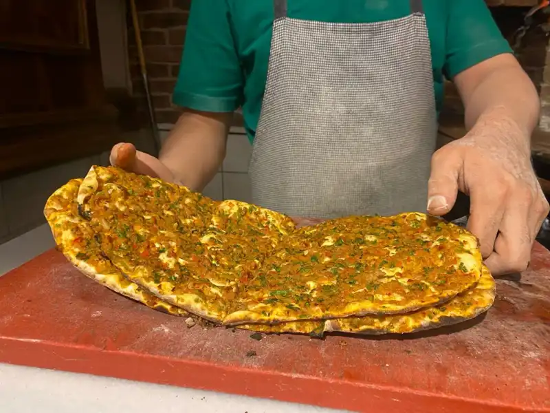 İstanbul’da Lahmacun Fiyatları Neden Farklı? Semt Semt Uçurumlar
