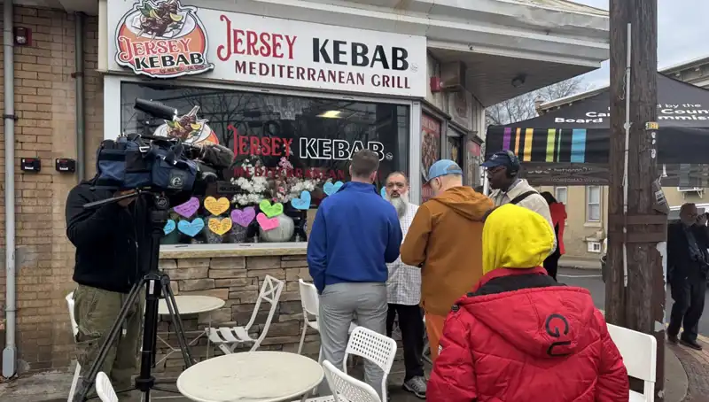 Türk Ailesi ABD'de Trumpzede Oldu: Yeşil Kart Beklerken Gözaltına Alındılar