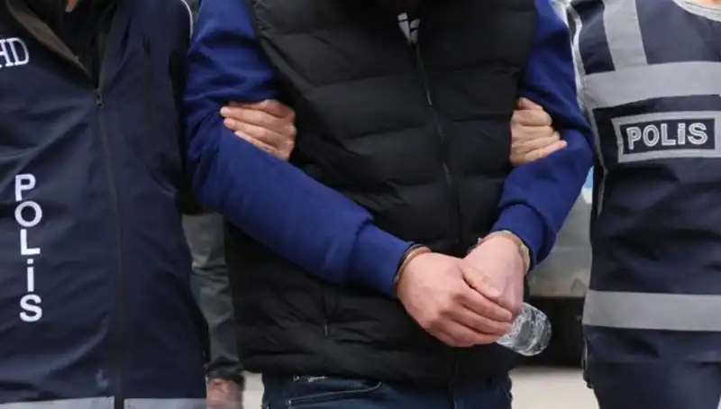 DAEŞ'e Yönelik Üç İlde Yapılan Operasyonlarda 4 Gözaltı