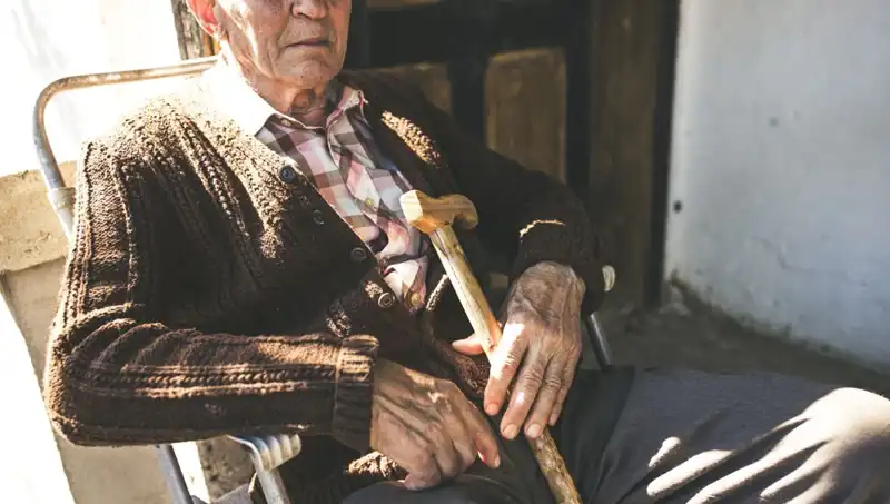Yalnızlık ve İlgi Eksikliği: 100 Yaş Üstü 16 Kişide Depresyon Belirtileri Olduğu Ortaya Çıktı