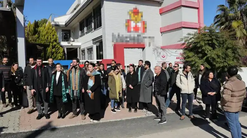 Karne Günü Velileri Şok Etti: Öğretmenler Gözyaşlarına Boğuldu