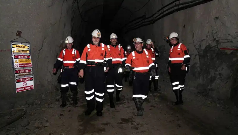 Bakan Işıkhan Altın Madeni Ziyaretiyle Ülke Ekonomisini Güçlendirme İstedi
