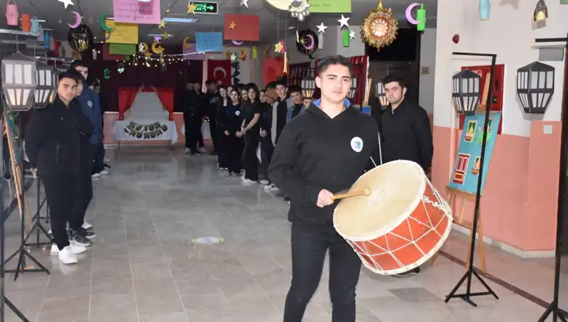 Ramazan Sokağı: Öğrenciler Ramazanın Manevi Ruhu ile Buluşuyor