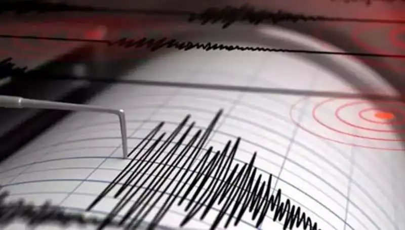 Ege Denizi'nde 4.1 Büyüklüğünde Deprem: Uzmanlardan Açıklama Geldi