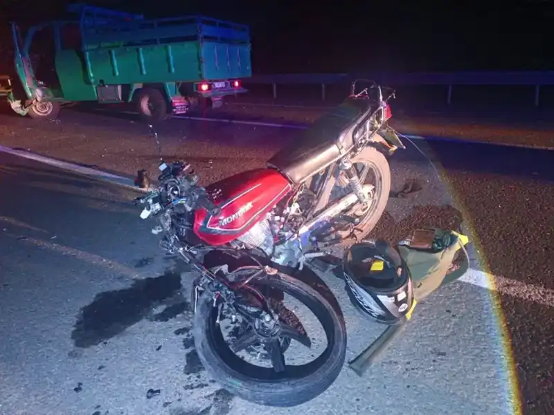 Korkunç Kaza: Kamyonet Motosikletle Çarpıştı, İki Kuzen Hayatını Kaybetti