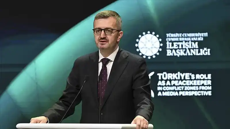 Burhanettin Duran: Suriyeli Kardeşlerin Haklı Mücadelesinde Yanında Olacağız