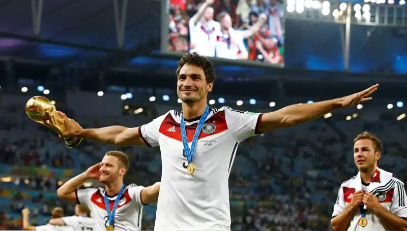 Hummels Futbola Veda Ediyor: Almanya'nın Yıldız Savunmacısı Emekliliğini Açıklıyor