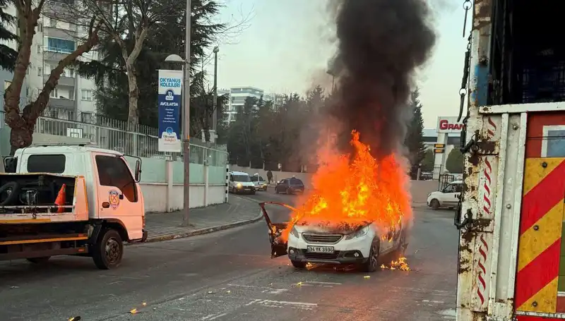 Korku Dolu Anlar: Alev Topuna Dönüşen Araçların Yol Açtığı Kaza