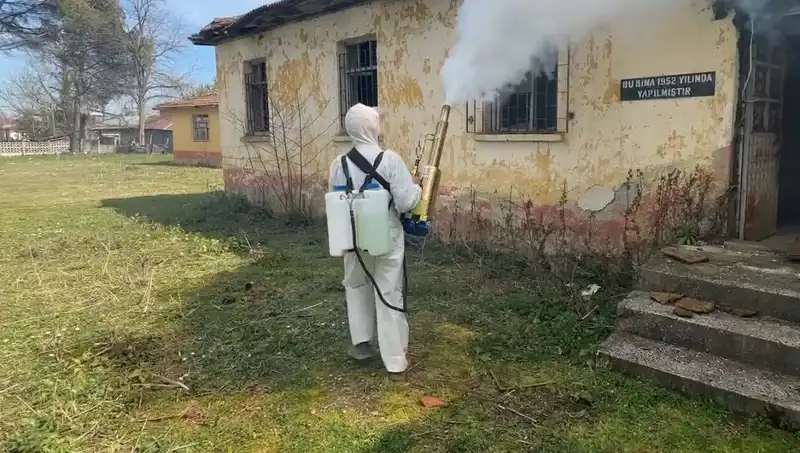 Çiftçiler Kahverengi Kokarca ile Mücadelede Yeni Stratejiler Belirliyor