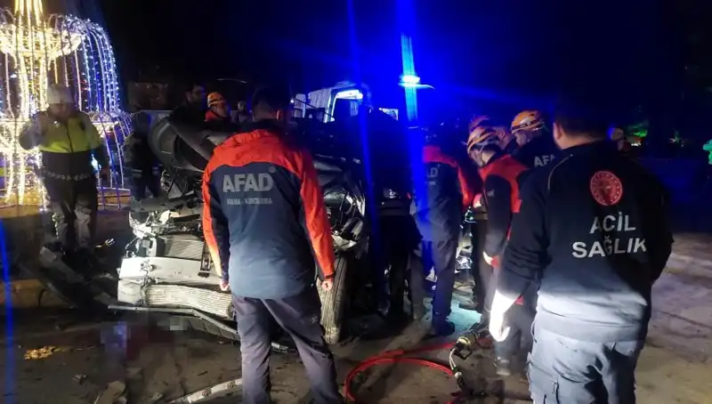 Erzurum'da Altı Aracı Biçen Sürücü Gözaltına Alındı: Kaza Anı Kameralarda