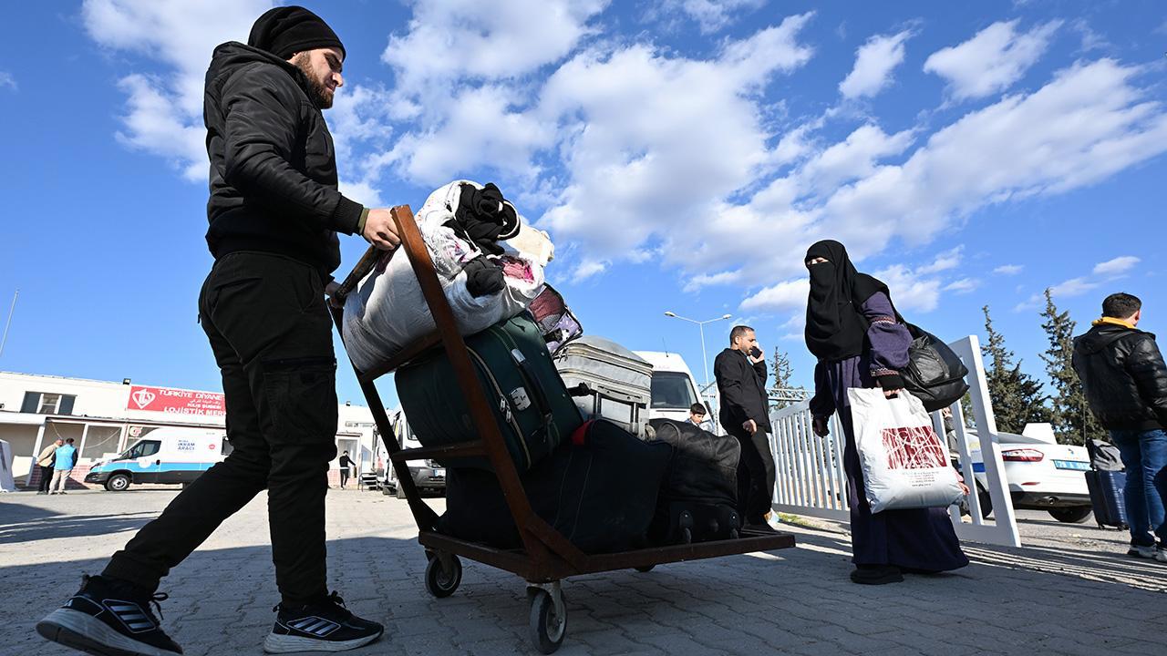 Suriyelilerin ülkelerine dönüşü devam ediyor