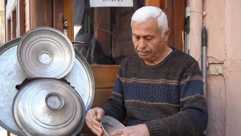 Geçmişin Değerli Meslekleri: Zamana Yenik Düşen Beceri ve Bilgiler