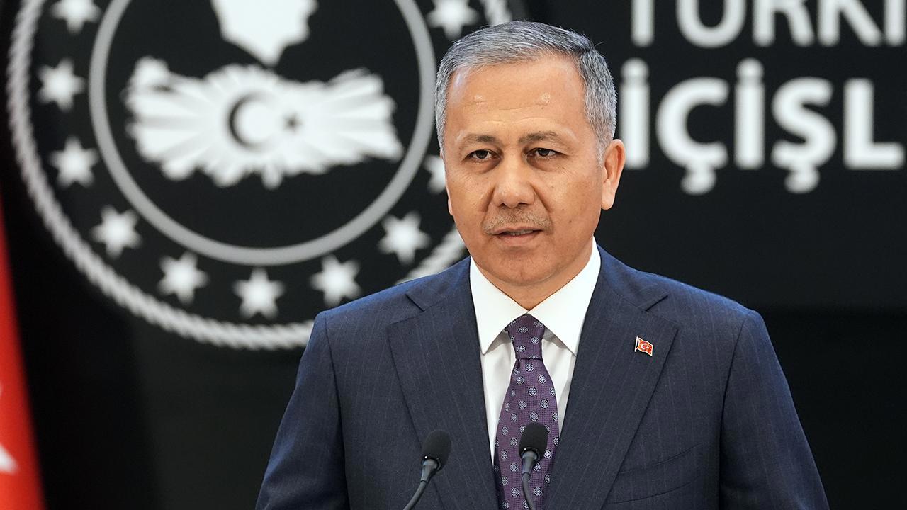 Bakan Yerlikaya: Türkiye'den 25 bin Suriyeli ülkesine döndü