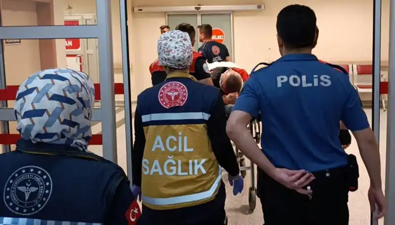 Kazada Yaralanan İki Kişiden Biri Hayatını Kaybetti: Detaylar Eşliğinde Gelişmeler