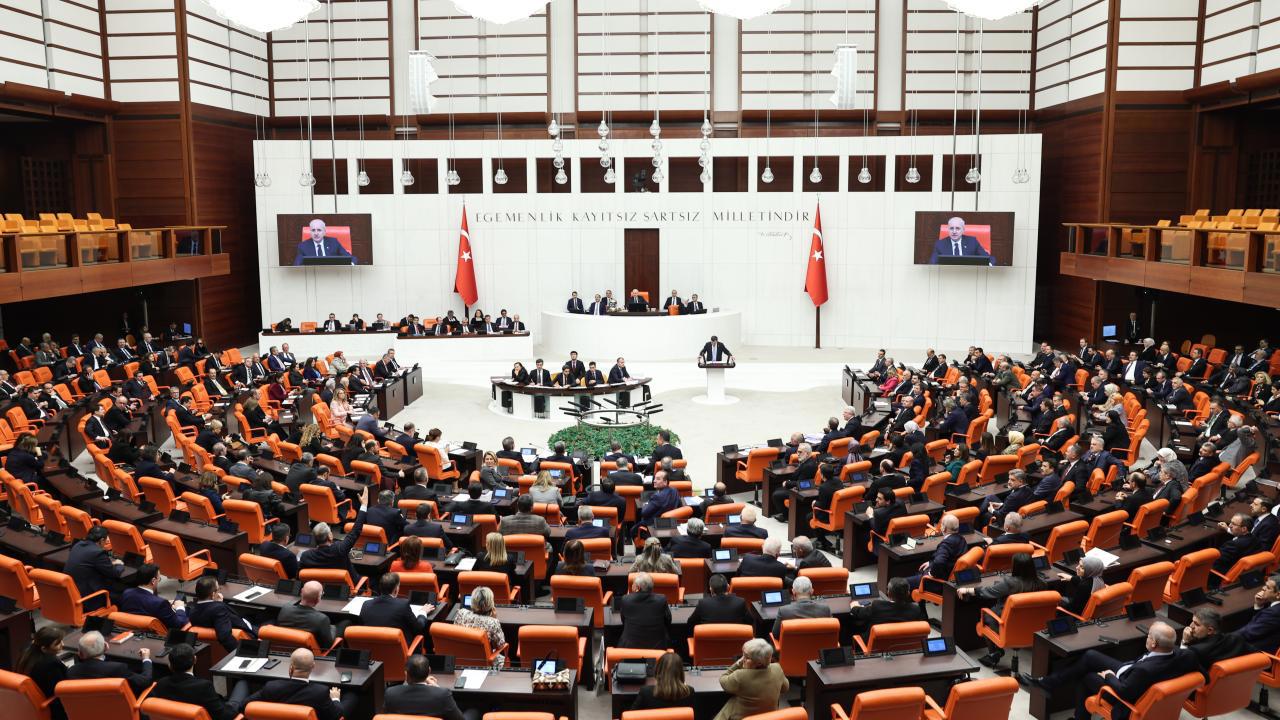 TBMM'de 2025 İlk Gündemi Yeni Anayasa