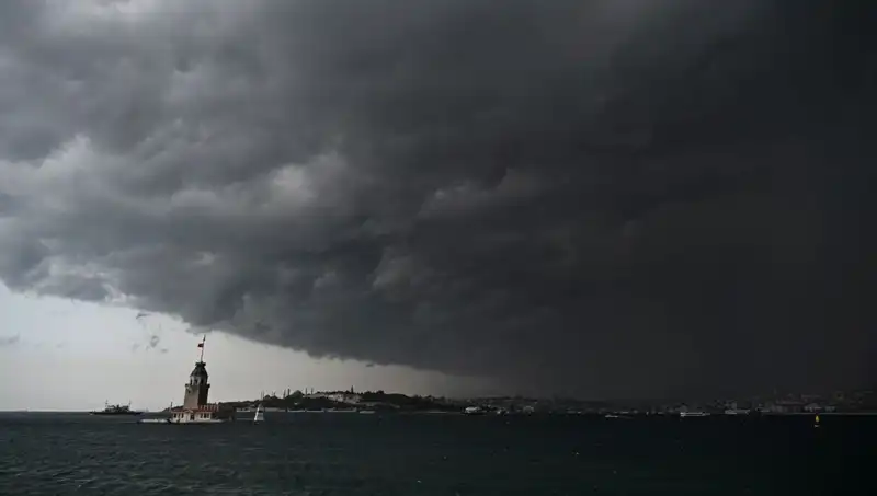 Bu Hafta Hava Durumu: Soğuk ve Sağanak Yağışlar Geri Dönüyor
