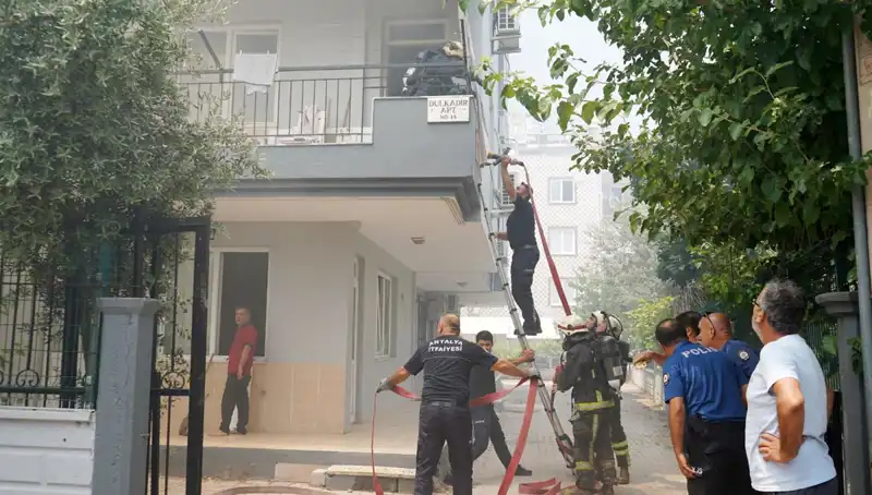 Arkadaş Tartışması Korkunç Bir Yangınla Sonuçlandı: İki Daire Küle Döndü