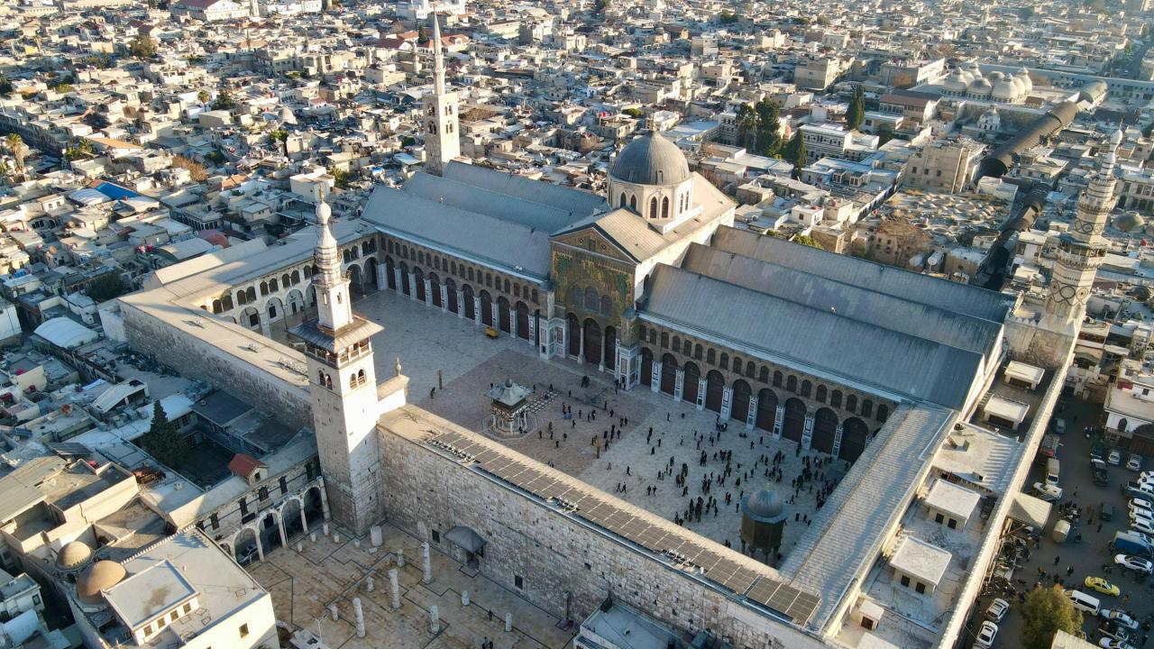 Suriye'de İlk Özgürlük Cuma Namazı