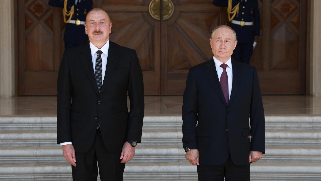 Putin'den Aliyev'e Özür Dileme Jesti