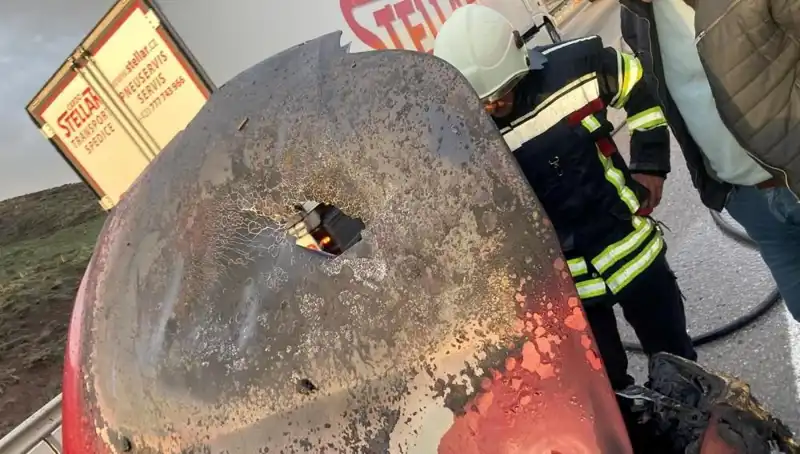 Seyir Halindeki Otomobil Yangını: Neler Oldu ve Son Gelişmeler