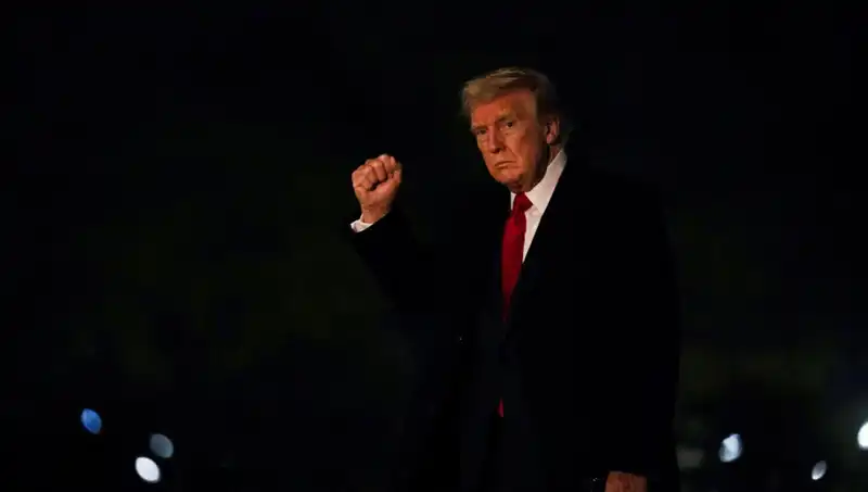 Ticaret Savaşı ABD'de Trump Destekçilerini Azaltıyor: Yeni Ankete Göre Neler Oluyor?