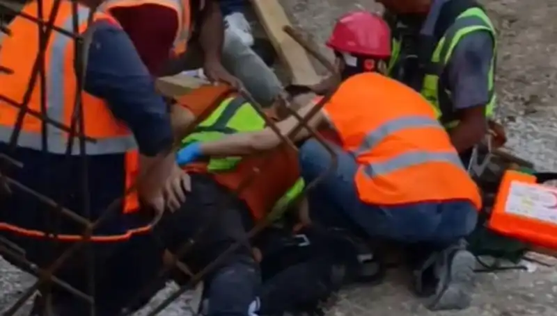 Adana'da İnşaatta Çalışan İki İşçi Yaralandı: Olayın Sebebi Ne?