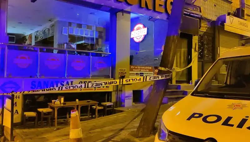 Üsküdar'daki Komşu Çöplerine Dikkat: Kavga Kanlı Bitti!