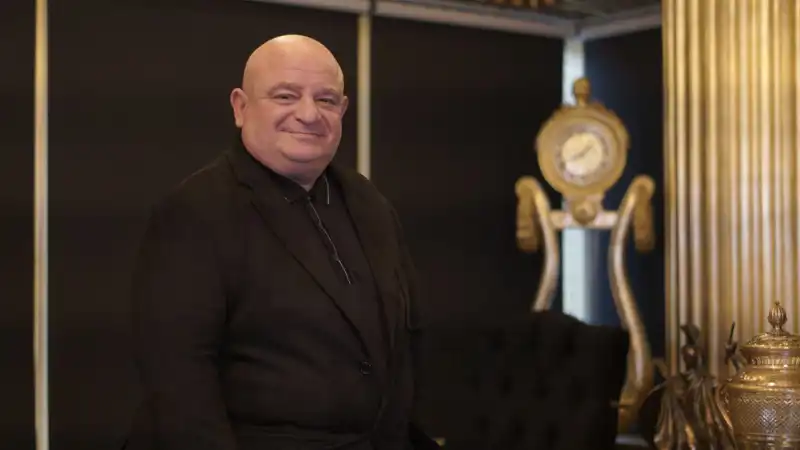 Moiz Mitrani: Tekstilden Finansa Uzanan Parlak Bir Başarı Hikâyesi