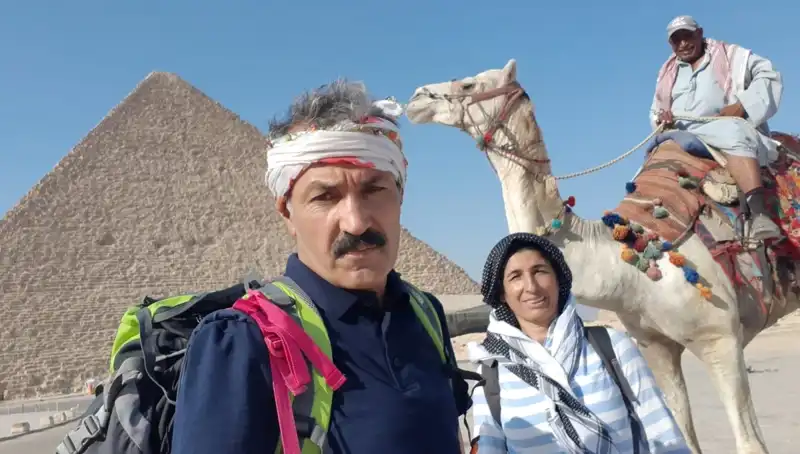 Şırnaklı Çiftin İnekleriyle 16 Yılda 6 Kıtada Gezdikleri Ülkenin Sırları
