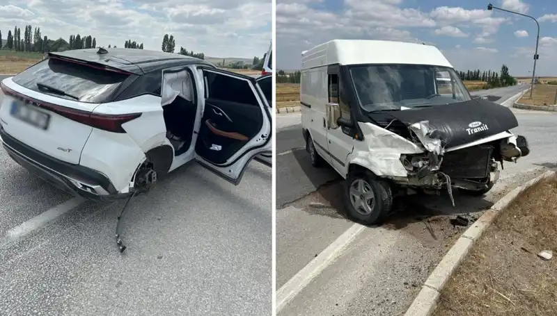 Çorum'da Kafa Kafaya Çarpışma: Bir Yaralı, Olayın Ayrıntıları