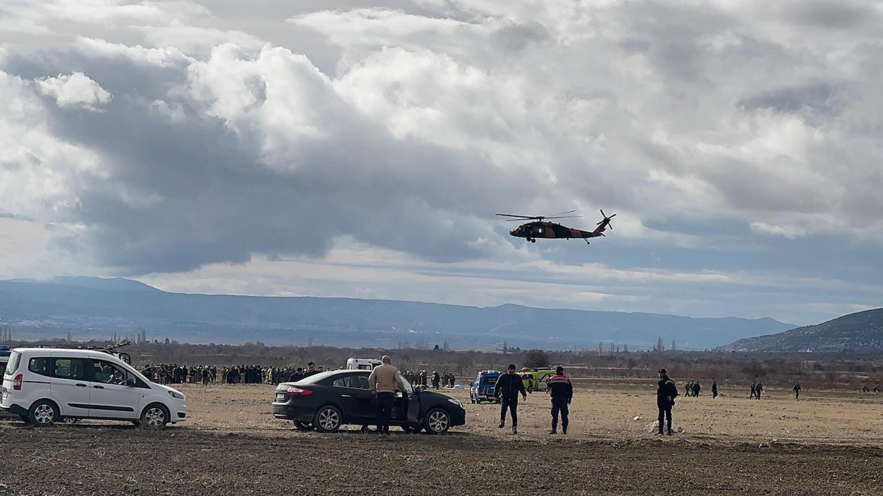 Isparta'da askeri helikopter düştü: 6 askerimiz şehit oldu