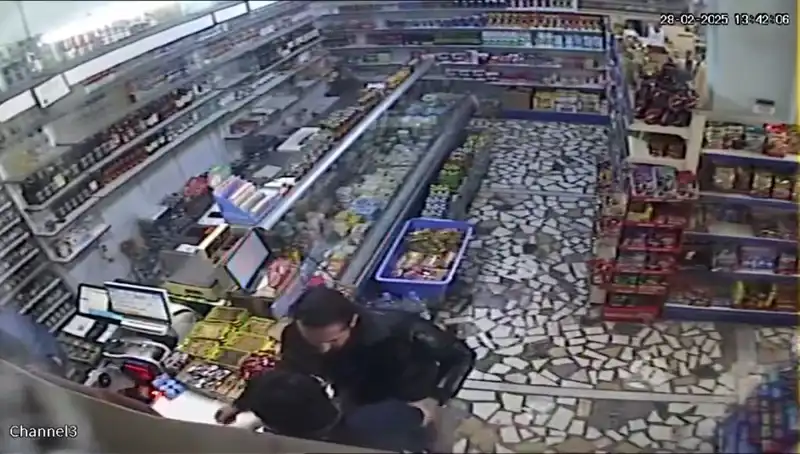 Cezaevi Firarisi Markette Dehşet Saçtı: Bıçak ve Mermerle Gelen Korku