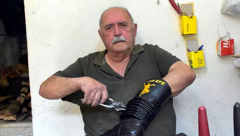 Tireli Hasan Usta: 64 Yılın Tecrübesiyle Eşsiz El İşçiliği